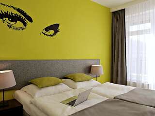 Отель Hotel Srebrna Góra Сребрна Гура Стандартный двухместный номер с 1 кроватью или 2 отдельными кроватями-1